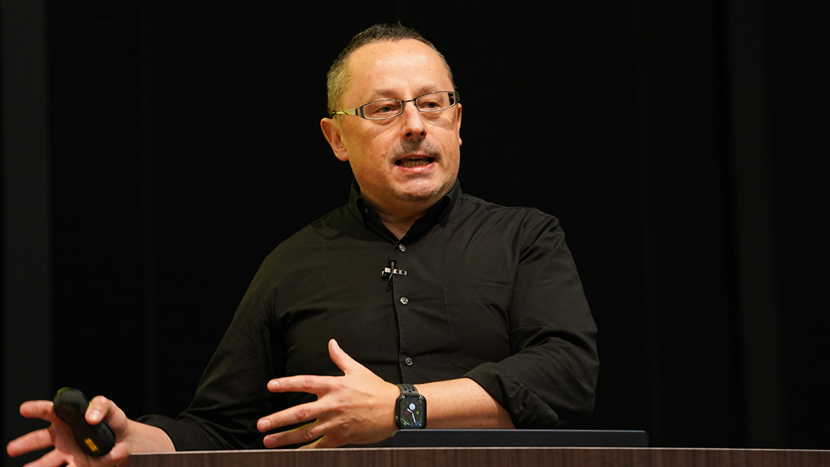 VPoE Summit Keynote2 Piotr Feliks Grzywacz氏